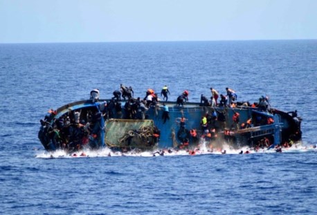 Sólo en la última semana al menos 700 inmigrantes murieron en el Mar Mediterráneo