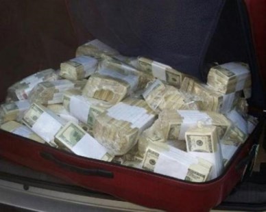 Peritarán los dólares que López quiso esconder en el monasterio