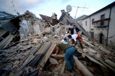 Ascienden a 267 los muertos y un sismo de 4,9 grados reavivó el terror en el centro de Italia