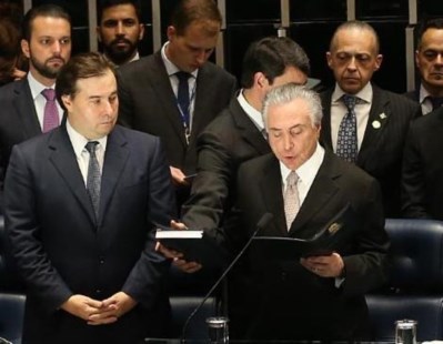 Temer juró como nuevo presidente de Brasil tras la destitución de Rousseff