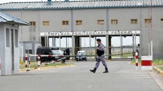 El Servicio Penitenciario Federal separó del cargo al titular del penal de Ezeiza 