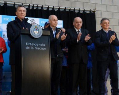 Macri minimizó el cruce entre Prat-Gay y Sturzenegger