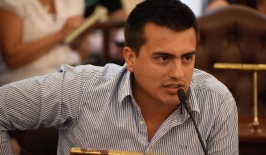 Un concejal K pidió que las FARC secuestren a Macri, y luego pidió disculpas