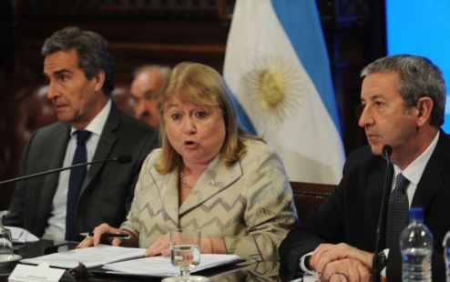 Malcorra ratificó que el reclamo sobre Malvinas "es una política de Estado"