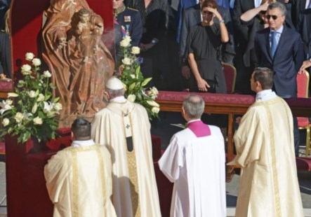 Francisco declaró santo al cura Brochero en una ceremonia histórica para la Argentina