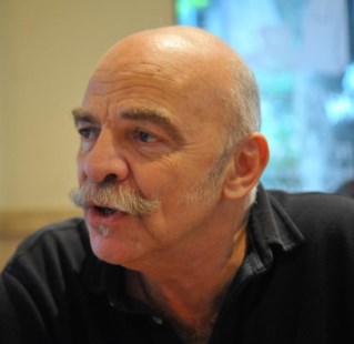 El hombre que inventó una literatura