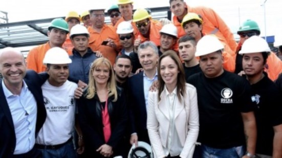 Macri pidió “solidaridad" a empresarios y reclamó "sensatez y prudencia” al sindicalismo 
