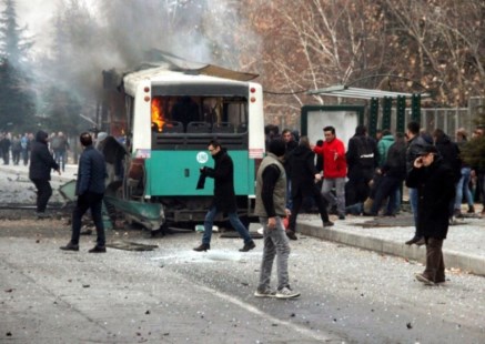 Otro atentado con 13 muertos golpeó a Turquía