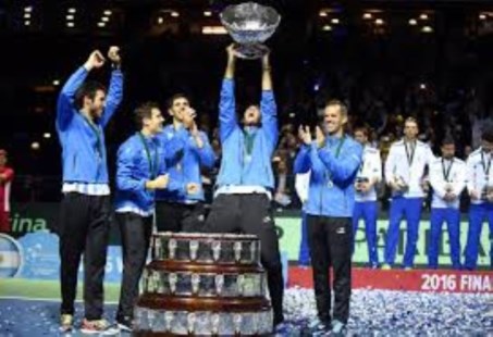 Un equipo con todas las letras. Daniel Orsanic logró como capitán lo que nadie pudo antes y consiguió eliminar el estigma de la Copa Davis.