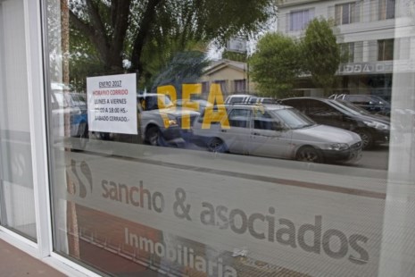Bonadío ordenó allanar una inmobiliaria ligada a Máximo Kirchner en Río Gallegos 