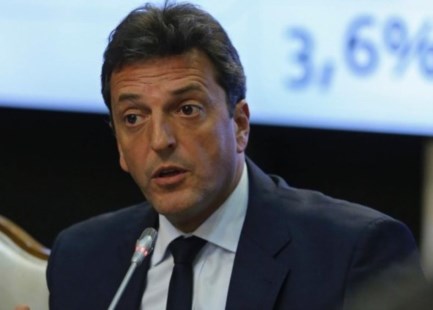Massa respaldó los cambios en la ley de Migraciones