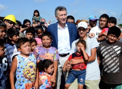 Macri: "El país necesita 20 años de crecimiento continuo" para "sacar a todos los argentinos de la pobreza"
