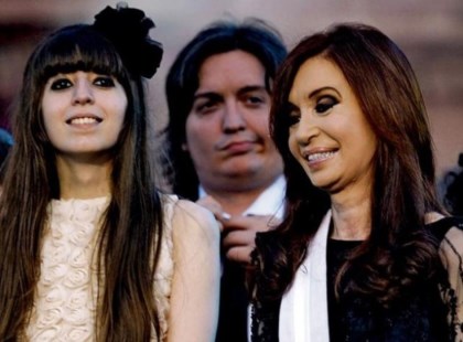 Llaman a indagatoria a Cristina Kirchner y a sus hijos por lavado de dinero