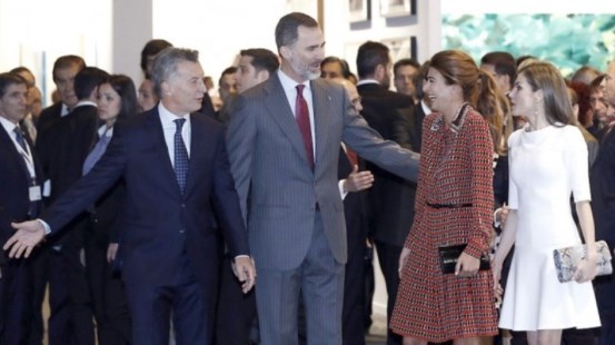 Macri participó de la inauguración de ARCOMadrid junto a los reyes