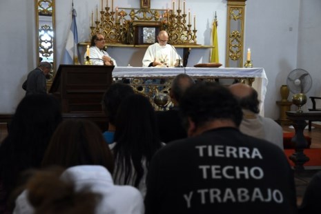 Organizaciones sociales asistieron a una misa a cuatro años de la asunción de Francisco