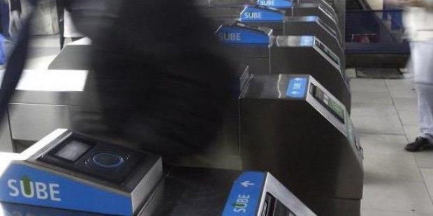 La medida de fuerza que permitió viajar gratis a los usuarios que utilizan la línea que une las terminales de Constitución y Retiro se realizó entre las 5 y las 8.