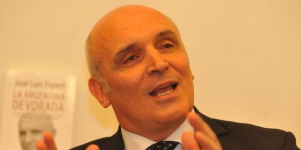 José Luis Espert, autor de La Argentina devorada, su ópera prima en la cual analiza las razones del derrumbe económico.