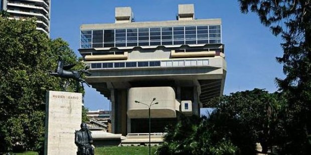 Tuvieron que pasar tres décadas entre trabas y abandono para que el gran proyecto del arquitecto Clorindo Testa finalmente pudiera concretarse.