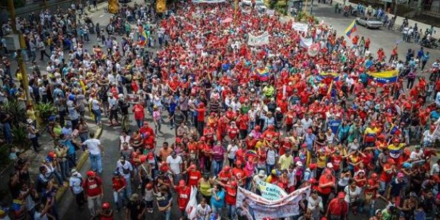 Multitudinaria marcha en Caracas.