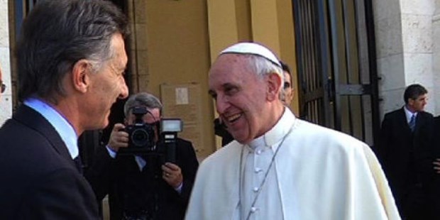El Papa Francisco y Mauricio Macri. (Archivo)