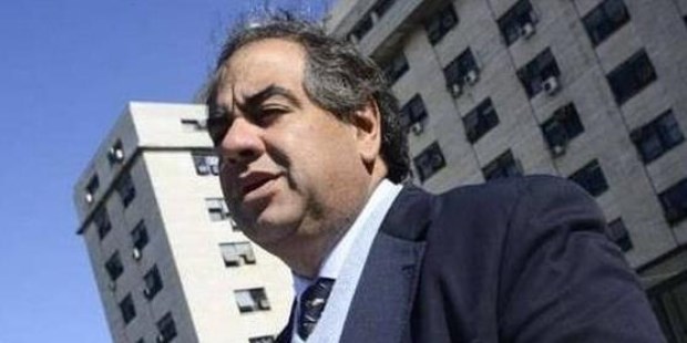 Julio Martinez, ministro de Defensa.