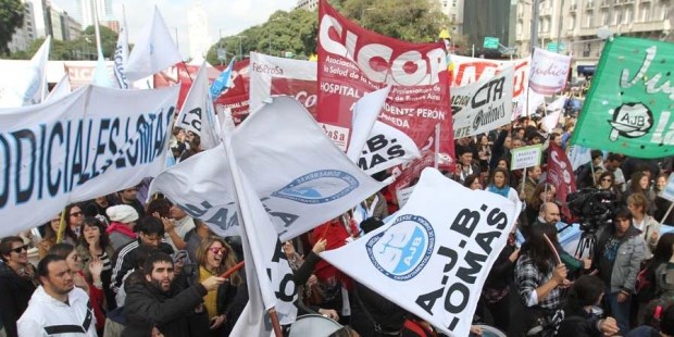 El anticipo salarial, justificado por la cartera de hacienda provincial en la necesidad de "garantizar el poder adquisitivo de los trabajadores judiciales".