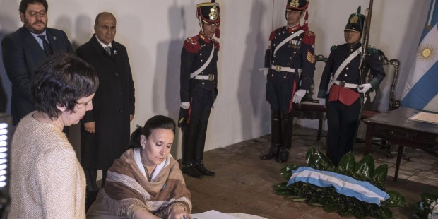 Michetti: "No voy a aceptar que se le dé menos a una provincia de un signo político distinto al nuestro"