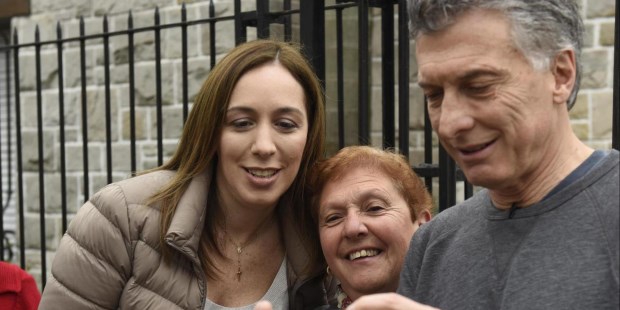 Macri y Vidal encabezaron el timbreo nacional de Cambiemos en la largada de campaña hacia las PASO