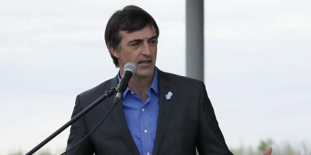 A tres semanas de las elecciones Esteban Bullrich corre de atrás