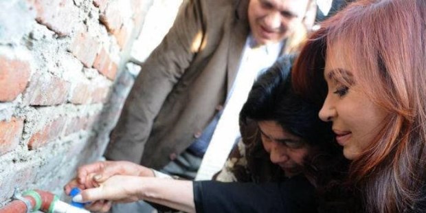 Los "K", seguros del triunfo; el gobierno reza a los indecisos