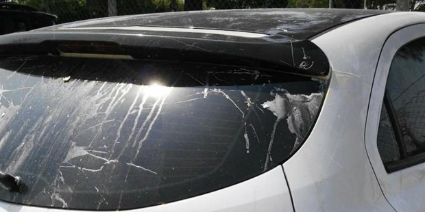 Esteban Bullrich dijo que lo agredió "una minoría que va por el camino equivocado" y que "de ninguna manera fue espontáneo"