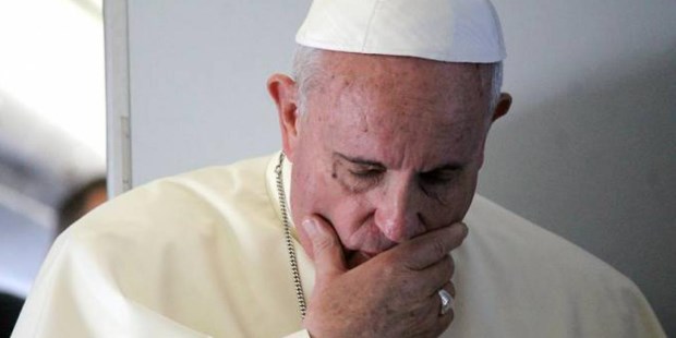 El Papa no viene porque le salió una nueva grieta 