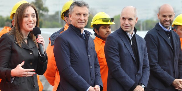 El Presidente Macri junto a la gobernadora bonaerense, María Eugenia Vidal, y el jefe de gobierno porteño, Horacio Rodríguez Larreta.