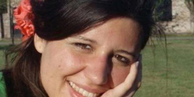 María Cash.