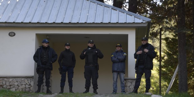 Morgue del cementerio de esta cuidad, donde se encuentra el cuerpo hallado en el río.