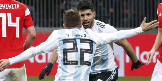 Argentina venció a Rusia en el camino de preparación para el Mundial