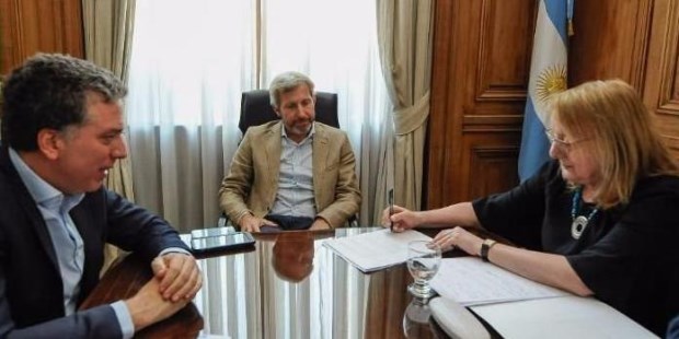 Frigerio recibió a Alicia Kirchner que firmó el acuerdo fiscal