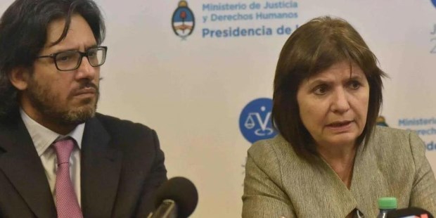 Bullrich: "Llevamos adelante una acción legítima".