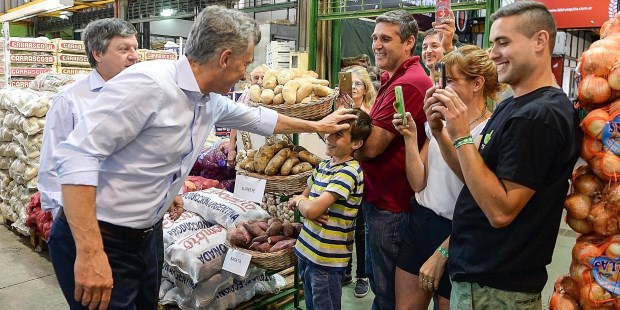 Macri visitó el Mercado Central de Buenos Aires, en el partido de La Matanza, en lo que constituyó su primera visita al Conurbano en 2018.