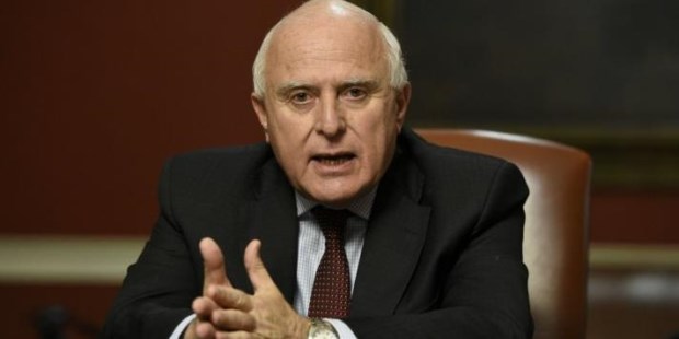 Lifschitz a favor de despenalizar el aborto para "no castigar a las mujeres pobres"