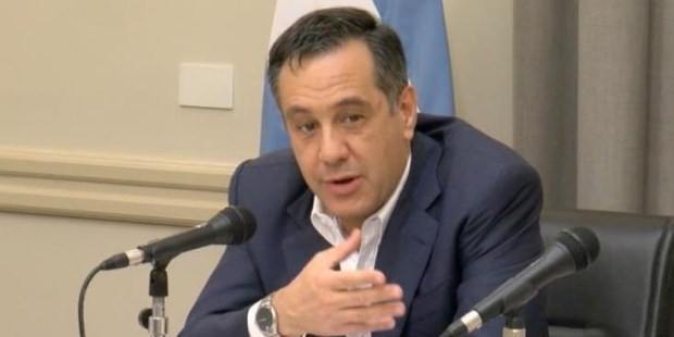 Finocchiaro contra Ctera: "Es un gremio aislado que no puede discutir más allá de lo salarial"