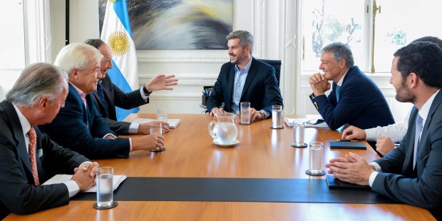 El Gobierno recibió a la UIA en la Casa Rosada.