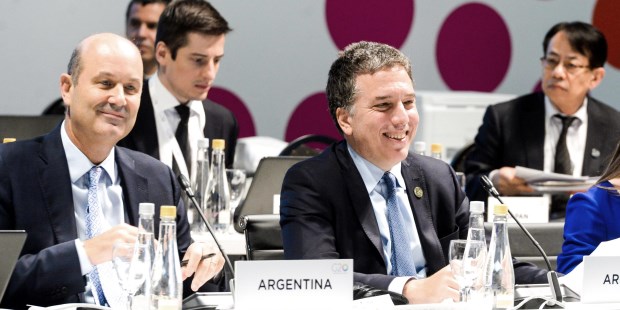 Dujovne, y Sturzenegger, dieron la bienvenida a sus pares del G20 para dar inicio a la cumbre que se celebra hasta mañana en el Centro de Exposiciones y Convenciones (CEC) de la Ciudad Autónoma de Buenos Aires