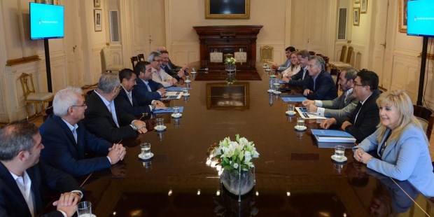 Macri recibió a sindicalistas que viajaron a Europa con Triaca