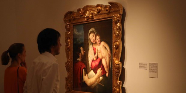 El Renacimiento italiano, con obras de Tiziano, entre otros, es uno de los núcleos temáticos de la exposición.