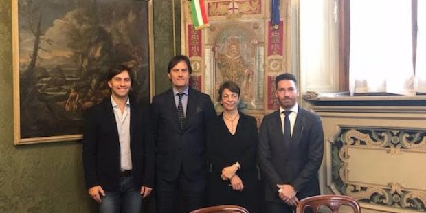 El intendente de La Plata acordó con la ciudad de Milán un intercambio de políticas educativas 