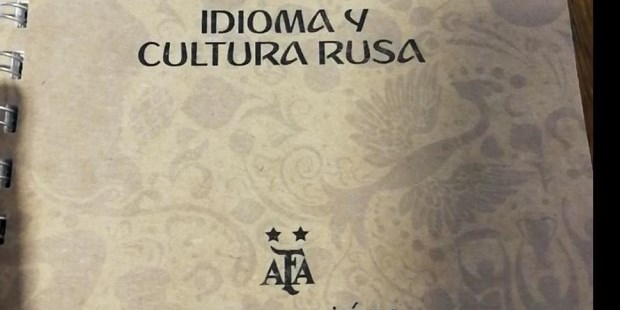 La AFA calificó de "error involuntario" el manual que explicaba "cómo seducir mujeres" rusas
