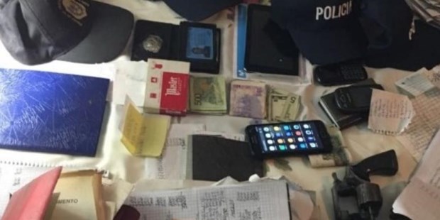 Detienen a 12 policías acusados de extorsionar a comerciantes en la zona sur del Conurbano