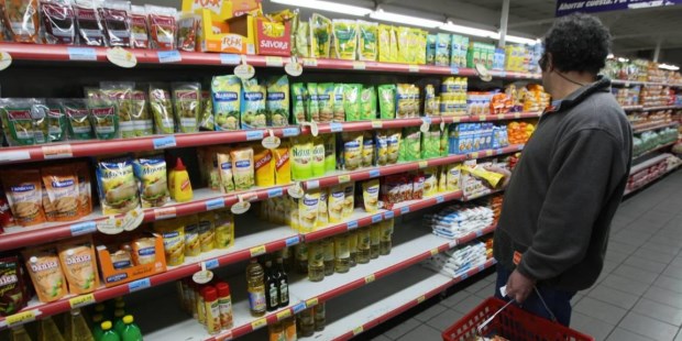 En la ciudad de Buenos Aires, una familia tipo necesita ingresos por 24.206 pesos para no ser pobre.