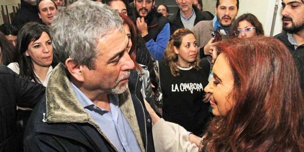 Intendentes del PJ bonaerense apuestan por Cristina tras mirar encuestas